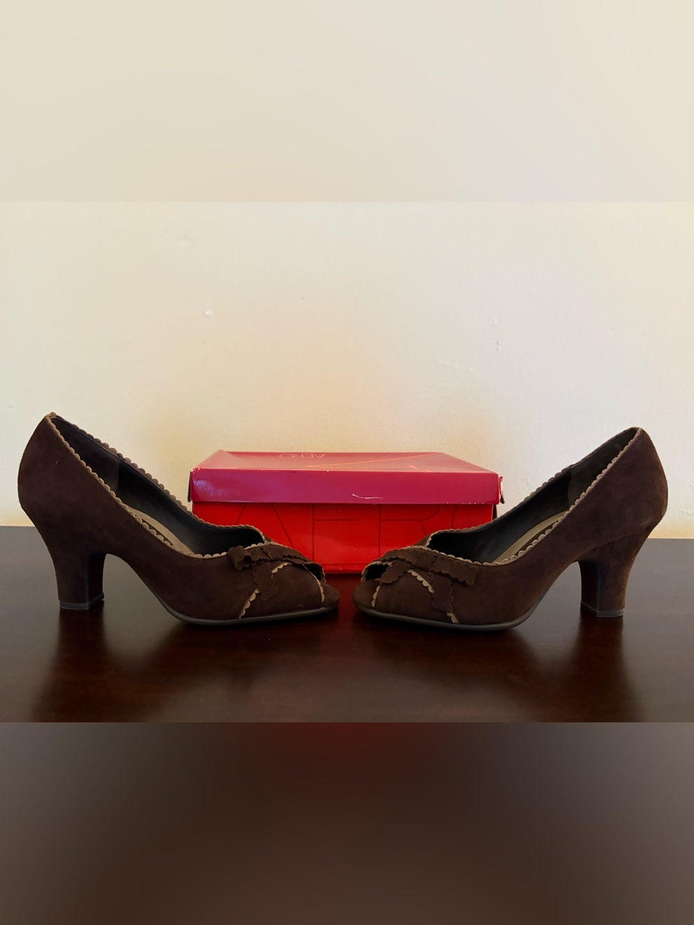 Aerosoles Women’s Brown Suede Chunky Peep-Toe Heels